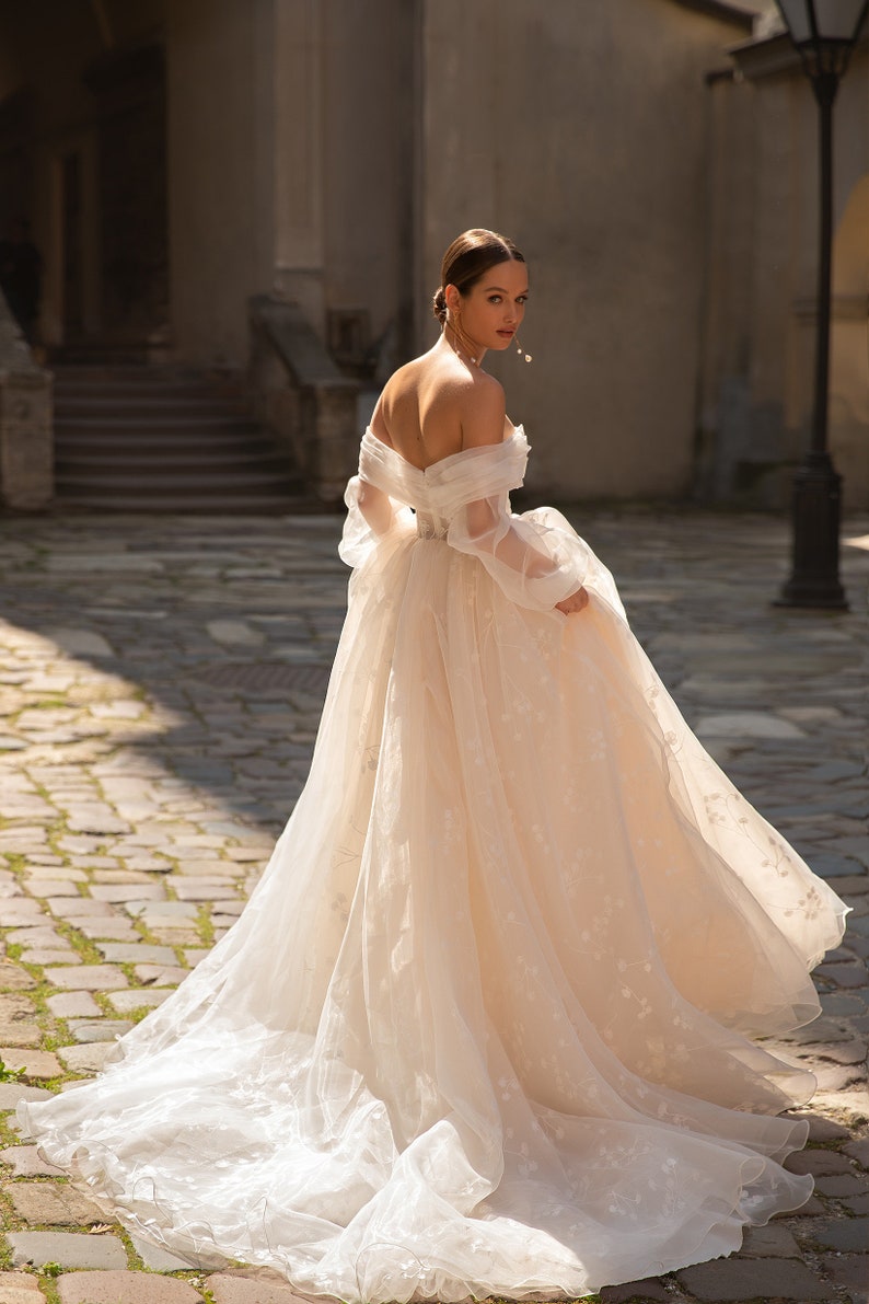 Ball gown wedding dress 5310, Off the shoulders wedding dress, Ivory wedding dress, Bridal gown image 3