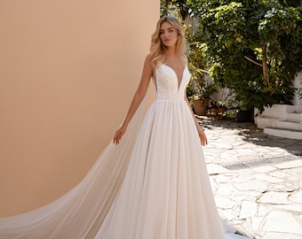 A-line wedding dress 619, Sleeveless wedding dress, Bridal gown, Lace wedding dress,  V-neck wedding dress