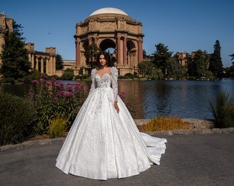 Ball gown wedding dress S-647-Oriana size 4 in stock, Transformer wedding dress, Wedding dress with bolero, Ivory wedding dress