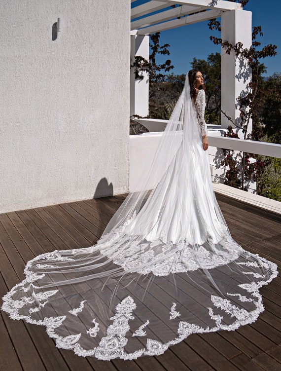 Lace Wedding Veils at Affordable Elegance Bridal