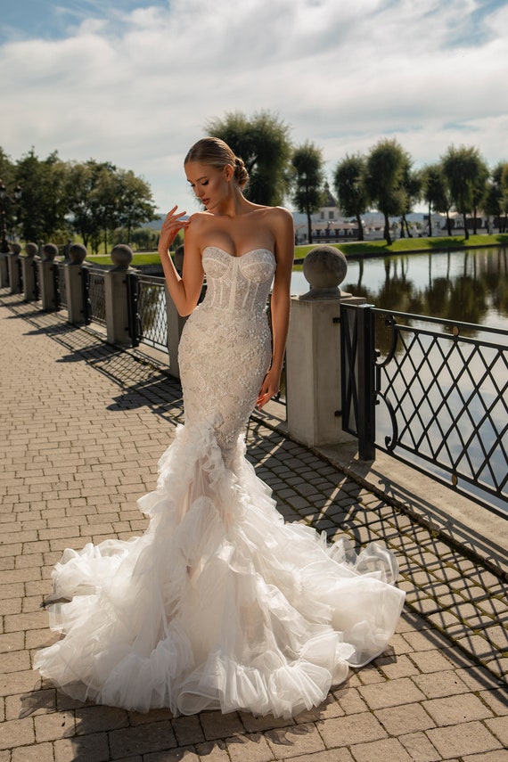 mermaid wedding dress