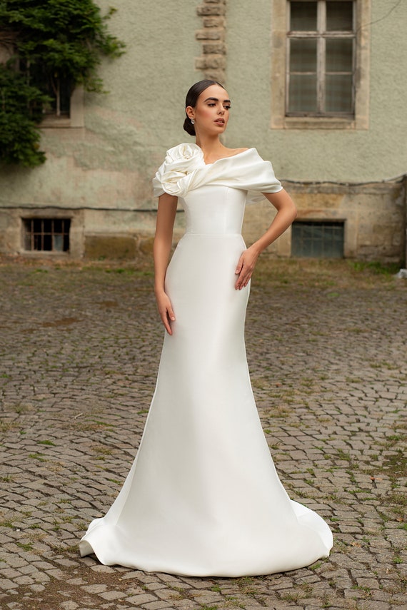 Mermaid short top wedding dress