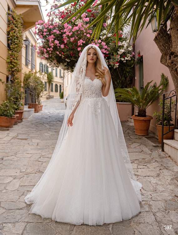 Modest Bridal Gown Short Sleeve Bridal Lace A Line Wedding Dresses MD794 |  website