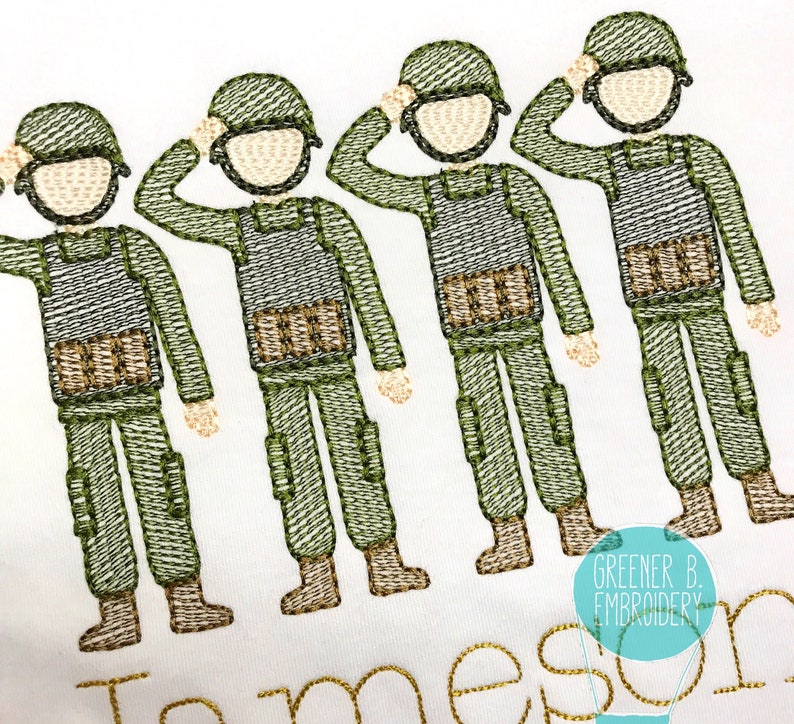 Puede incluir: Cuatro soldados de ej&eacute;rcito verde bordados de pie en fila, saludando, con el texto "Tomes" debajo.