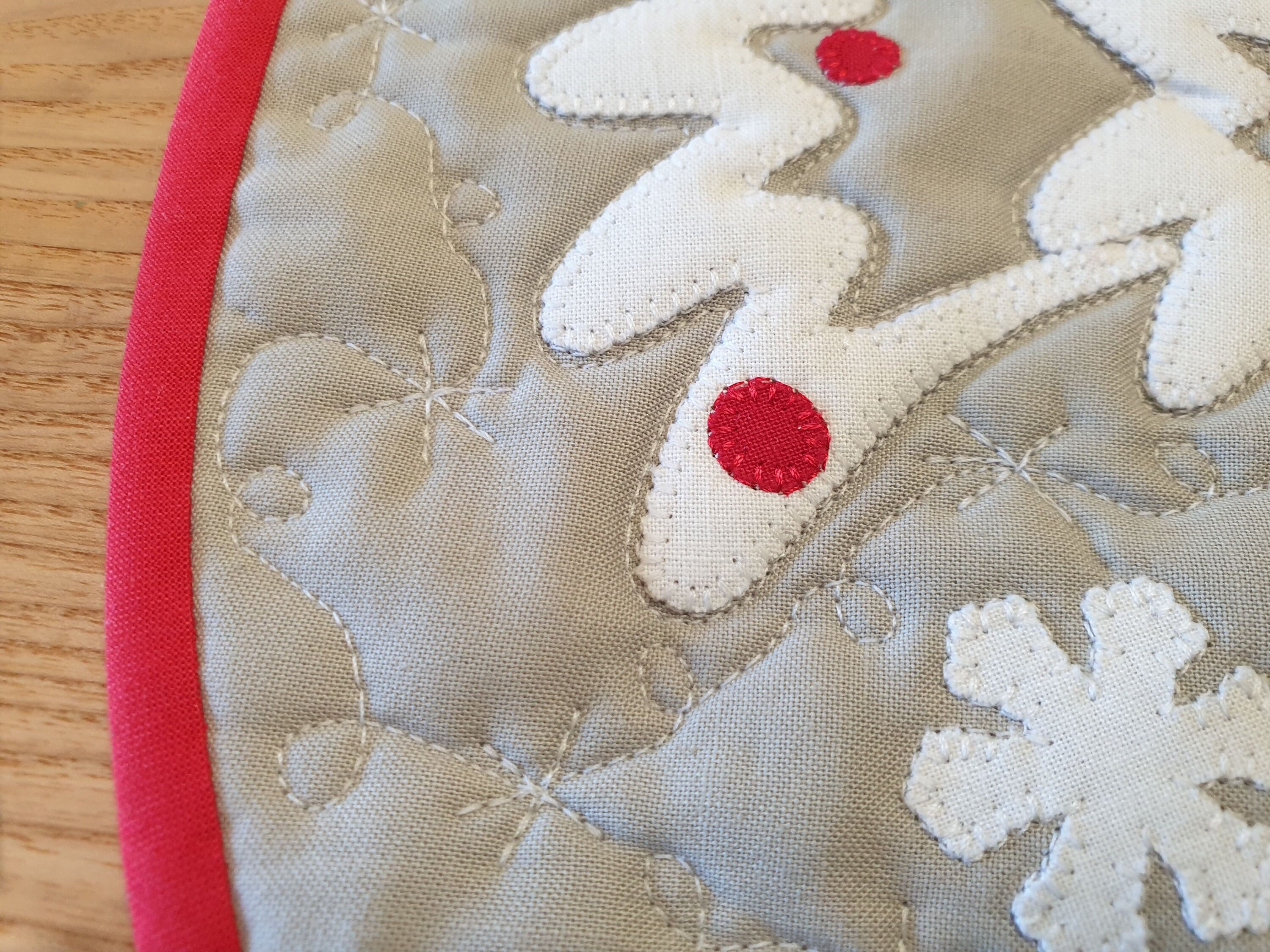 PDF Pattern Gray Christmas Quilted Table Topper Digital PDF - Etsy