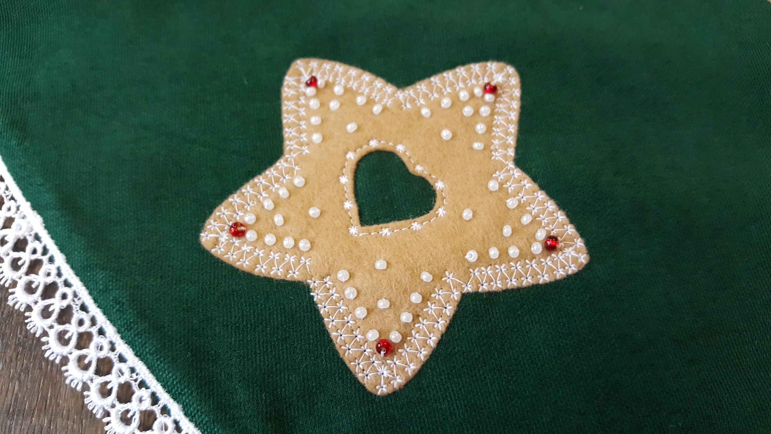 Gingerbread Tree Skirt 