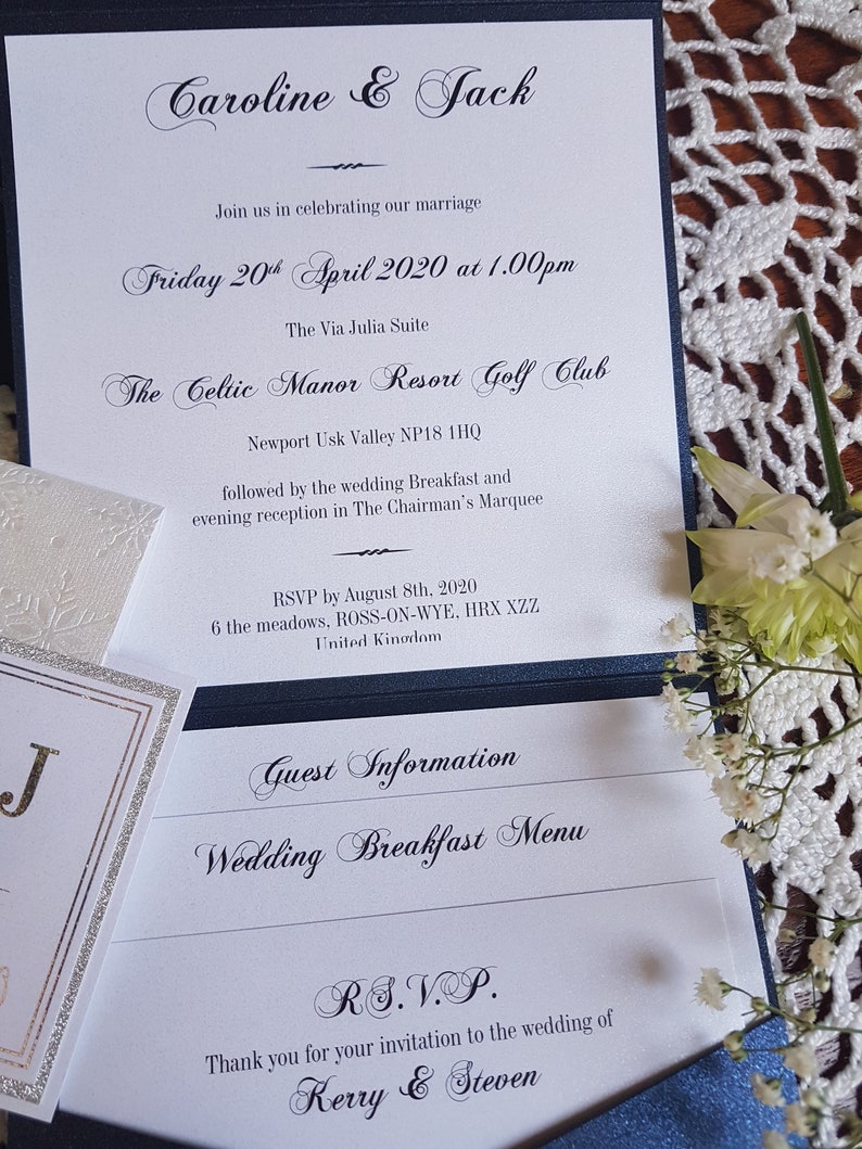 Invitación de boda plegable de bolsillo azul marino con un copo de nieve de strass (muestra) imagen 5