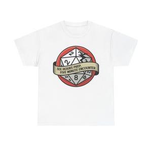 Camiseta de Dungeon Master / Seis horas de preparación, cinco minutos de encuentro / Regalo para la campaña del Caos de D&D imagen 2