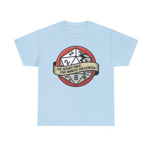 Camiseta de Dungeon Master / Seis horas de preparación, cinco minutos de encuentro / Regalo para la campaña del Caos de D&D imagen 9