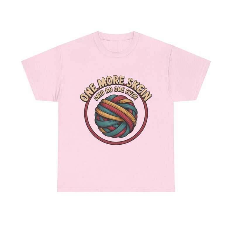 Camiseta bordada / Camiseta con humor "One More Skein" para artesanos imagen 9