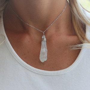 Raw Crystal Necklace - Raw Quartz Necklace - Healing Crystal Necklace - Clear Quartz Necklace - Quartz Choker Necklace - Boho Chic - For Her