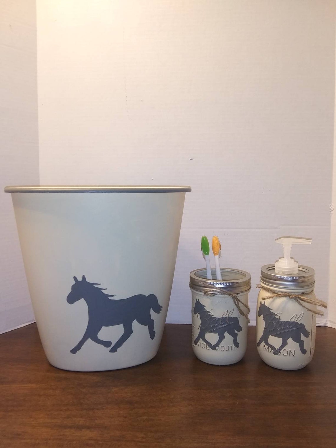 Horse bathroom set horse ranch decor horse soap jar horse Etsy