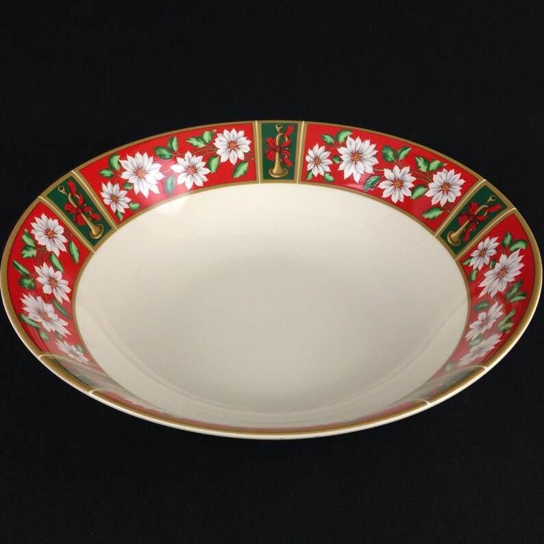 Vintage Round Vegetable Serving Bowl 9 by Kobe China Charlton Hall Christmas Made in Japan Gold Backstamp