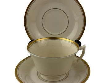 Syracuse Kina Monticello 1 fot kopp och 2 fat gammalt elfenben vintage guld band kantlist tillverkad i USA