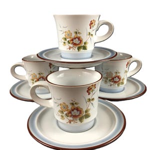Noritake Eastwind Cups and Saucers Lot of 4 Vintage Stoneware Mustard and Rust Floral Blue Band 8349 Made in Japan