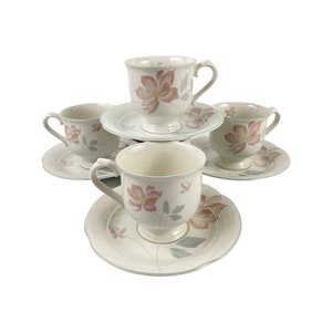 Mikasa Dialogue kop en schotels set van 4 vintage lyrische pastel bloemenoven op tafel CB903 gemaakt in Japan vintage