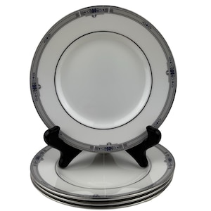 Wedgwood Amherst Bread and Butter Plates Set of 4 Vintage 6&quot; Gray Band Blue Floral Platinum Trim Made in England