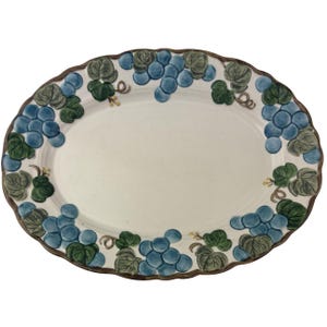 Metlox Sculptured Grape Oval Serving Platter 12 1/4&quot; Vintage Poppy Trail Fruit Embossed California Pottery Made in USA B