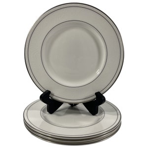 Royal Doulton Whitehaven Salat Dessert Teller 4er Set Vintage 8 ""White Dots Platinum Schriftrollen Ringe und Trim Made in England."