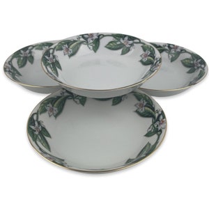 Kent China Orange Blossom Fruit Dessert Bowls Set of 4 Vintage 5 1/4&quot; White Floral Green Leaves and Vines Gold Trim