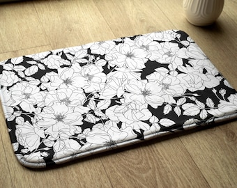 Flower Floor Mat / Black × White Takashi Murakami Flower Bedroom Area Rugs Floor Mat Living Room