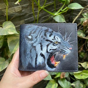 byhalinh/billetera de hombre con diseño de tigre tallado/billetera elegante/billetera de cuero genuino cosida a mano