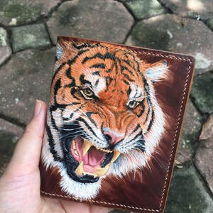 Handbemalte Tiger Leder Geldbörse / Handgefertigte Tier Kunst Geldbörse / byhalinh / Handgefertigt mit Tiger Kunstwerk