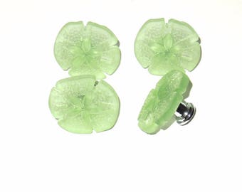 One (1) Knob - Peridot Green Cultured Sea Glass Knob - Sand Dollar Knob -  - Beach Décor