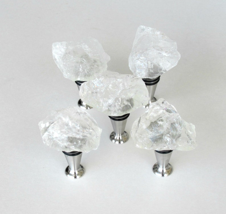 Rough Stone Bottle Stopper Self-Stand Polished Stainless Steel Wine Stopper Home Décor Rough Quartz