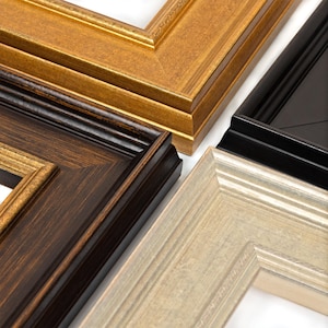 Houten lijsten op canvas: goud, bruin, zwart en champagne. Huwelijkscadeau.