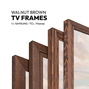 Könnte beinhalten: Walnussbraune TV-Rahmen für Samsung, TCL und Hisense. Das Bild zeigt mehrere rechteckige Rahmen mit sichtbarer Holzmaserung, die in einer versetzten, überlappenden Formation angeordnet sind und jeweils einen hellen Bildschirm umgeben.