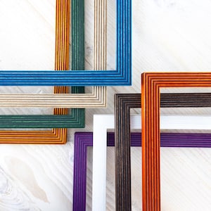 Handgemaakte fotolijst in effen kleur: dunne rand, berkenhout, aangepaste formaten