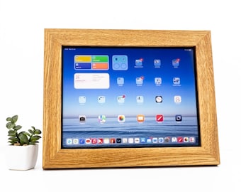 Cadre pour iPad, cadre de fixation pour tablette en bois de chêne massif, support mural pour iPad, support en bois pour tablette, agenda pour iPad, cadre d'affichage pour tablette,