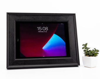 Cornice per iPad in legno di betulla fatta a mano: supporto da parete o da scrivania