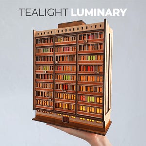 Brezhnevka 2.9 Lampada da diorama per edificio di appartamenti sovietico / Lampada da tè in miniatura / Scatola per ombre a LED | Accento decorativo in legno | Regalo domestico unico