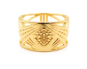 Sri Yantra Ring - Sacred Geometry Mandala - Sacred Geometry Ring - Golden Ratio ring, Gold ring - Indian ring, Indian jewelry, Hindu jewelry