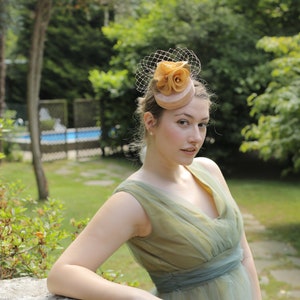 Flower Cocktail Hat, Flower Fascinator, Pillbox Hat, Flower Cocktail Fascinator Hat, Wedding Headpiece, Occasion Hat, Fascinator Headband