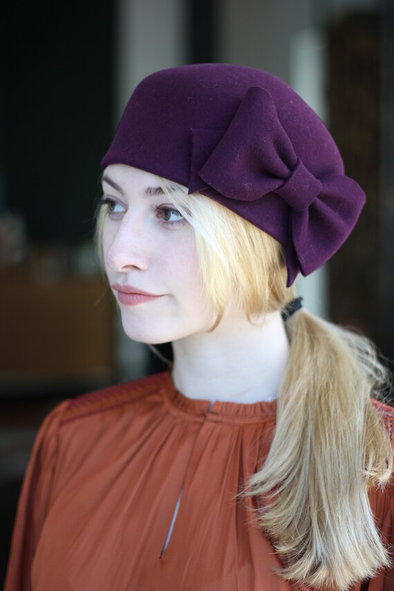 Burgundy Winter Felt Millinery Hat, Purple Hat With Bow  display picture 3