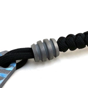 Titan EDC Pärlknivband - Oxiderad Orospärla
