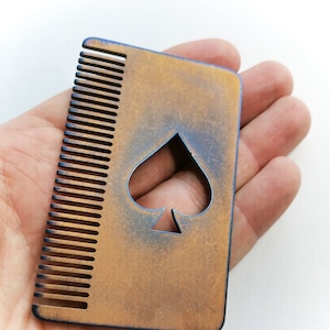 Individueller Titan Card Size Bartkamm von Calti, edc tool, taktisches Werkzeug, edc, jeden Tag tragen, titanium edc, taktisches edc, Bartkamm, Kamm