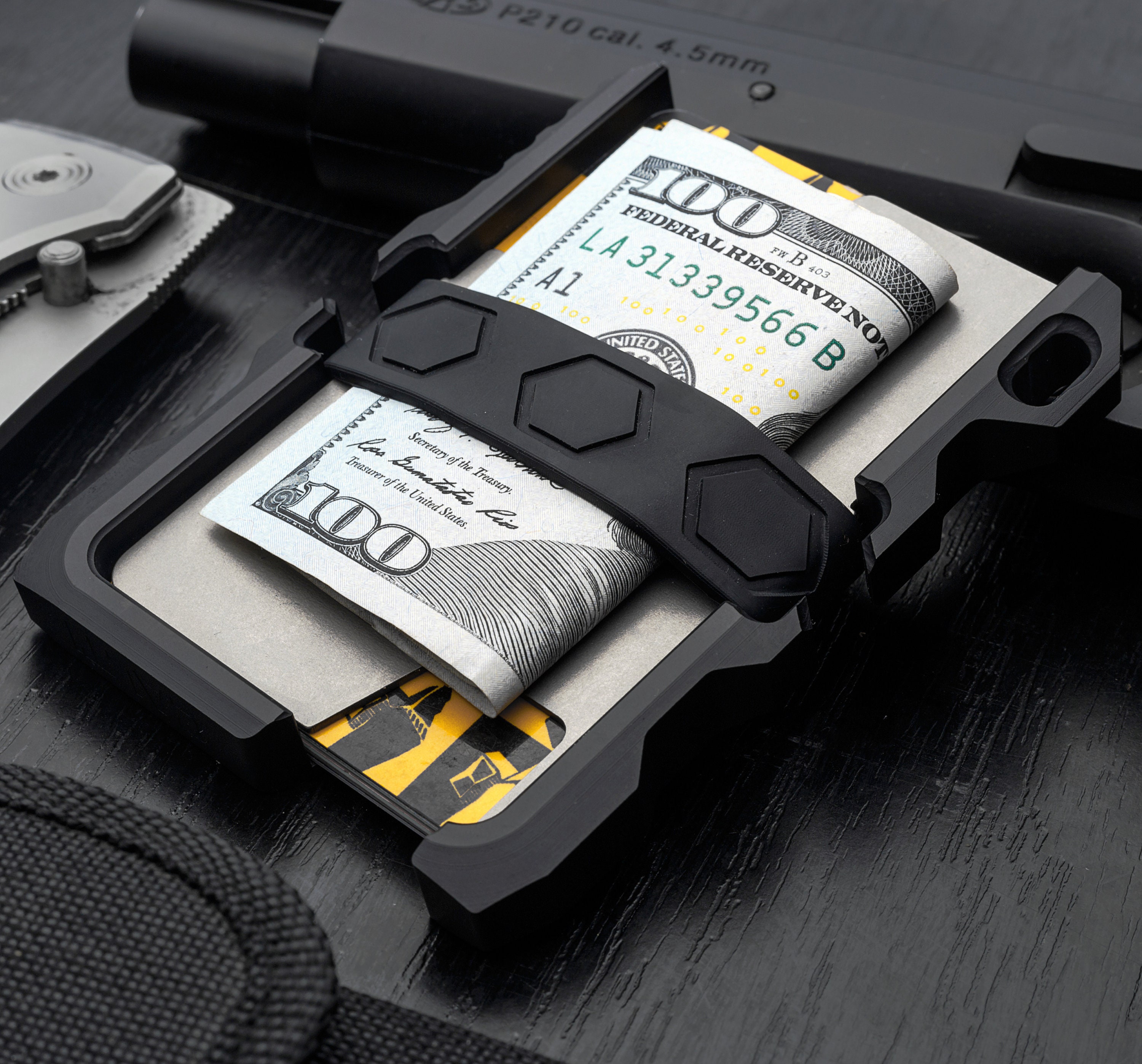 EDC Minimalist Wallet – Bone Tactical