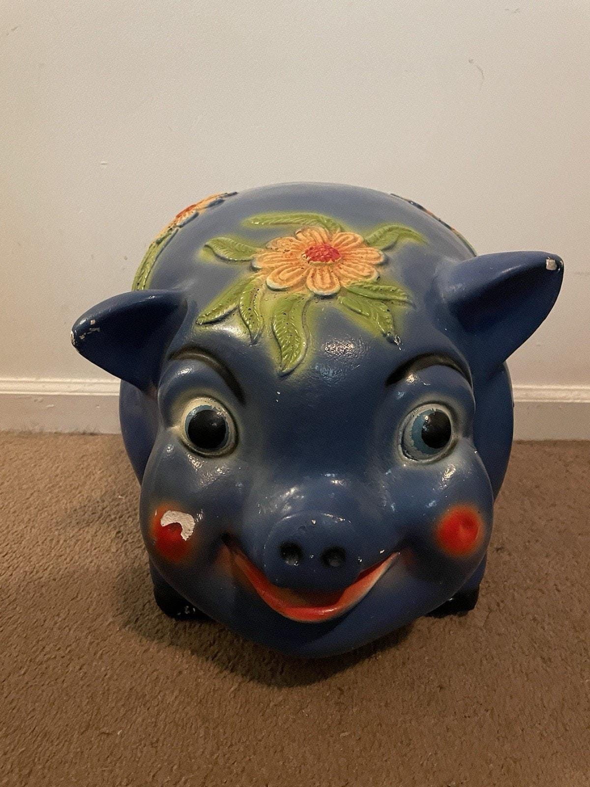 KONGTOBER 16 — Vintage King Kong chalkware bank