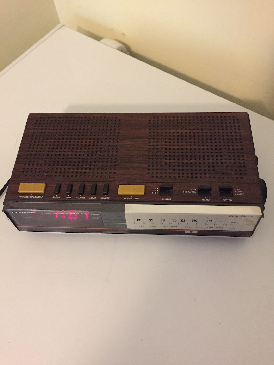 Vintage Lloyd's clock radio fm stereo/am dual alarm Etsy