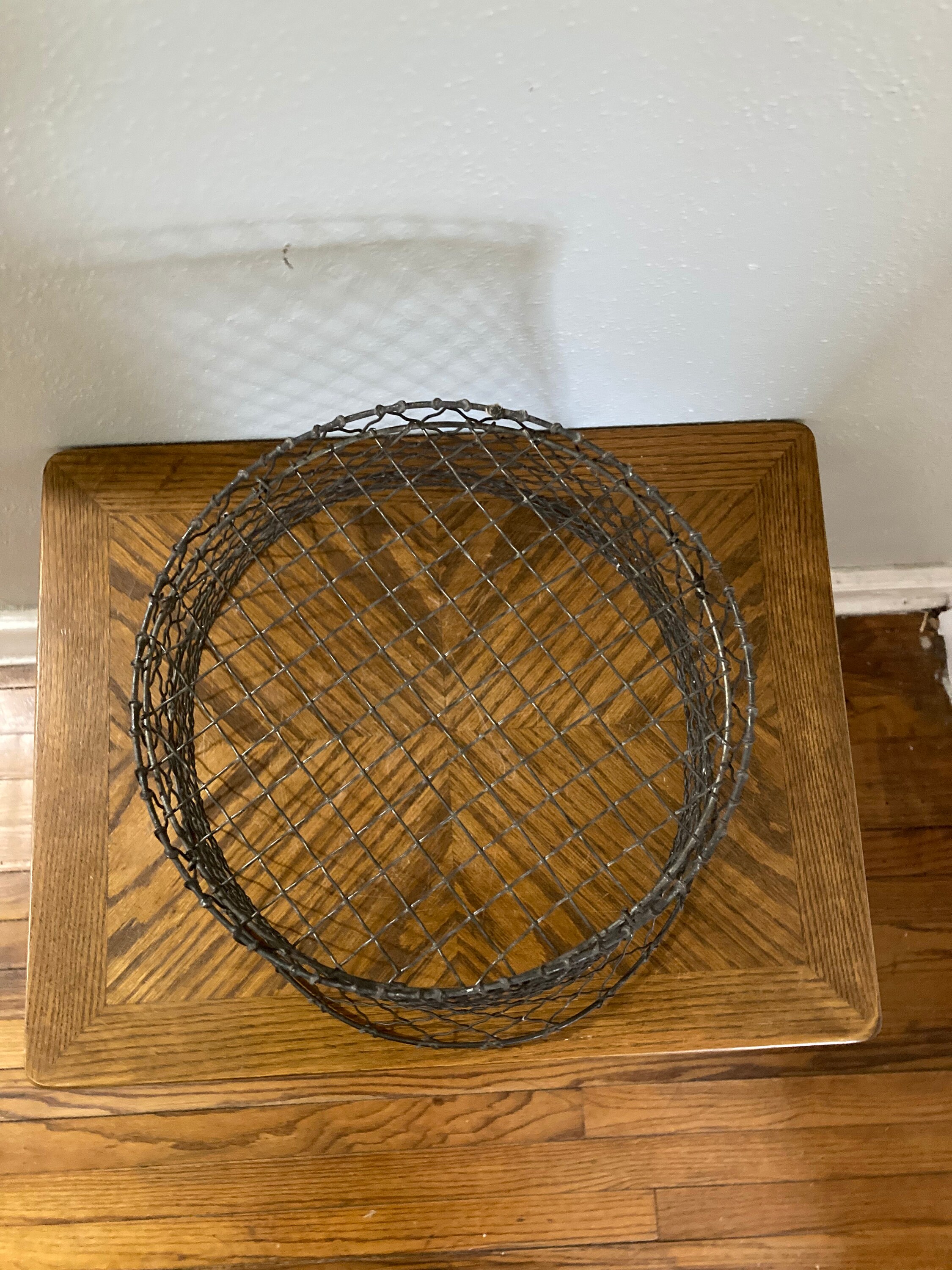 Vintage Rustic Wire Basket: Round Wastepaper Bin - Etsy