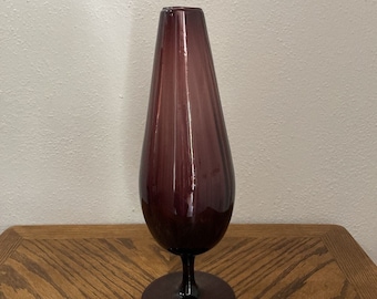 Vase MCM Empoli vintage à panneau nervuré violet améthyste, tige sur pied 12,5 po.