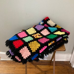 vintage Grand-mère carré afghan, afghan noir, couverture tissée, afghan fait main, 72x54