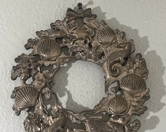 Vintage metal seashell wreath wall hanging and trivet