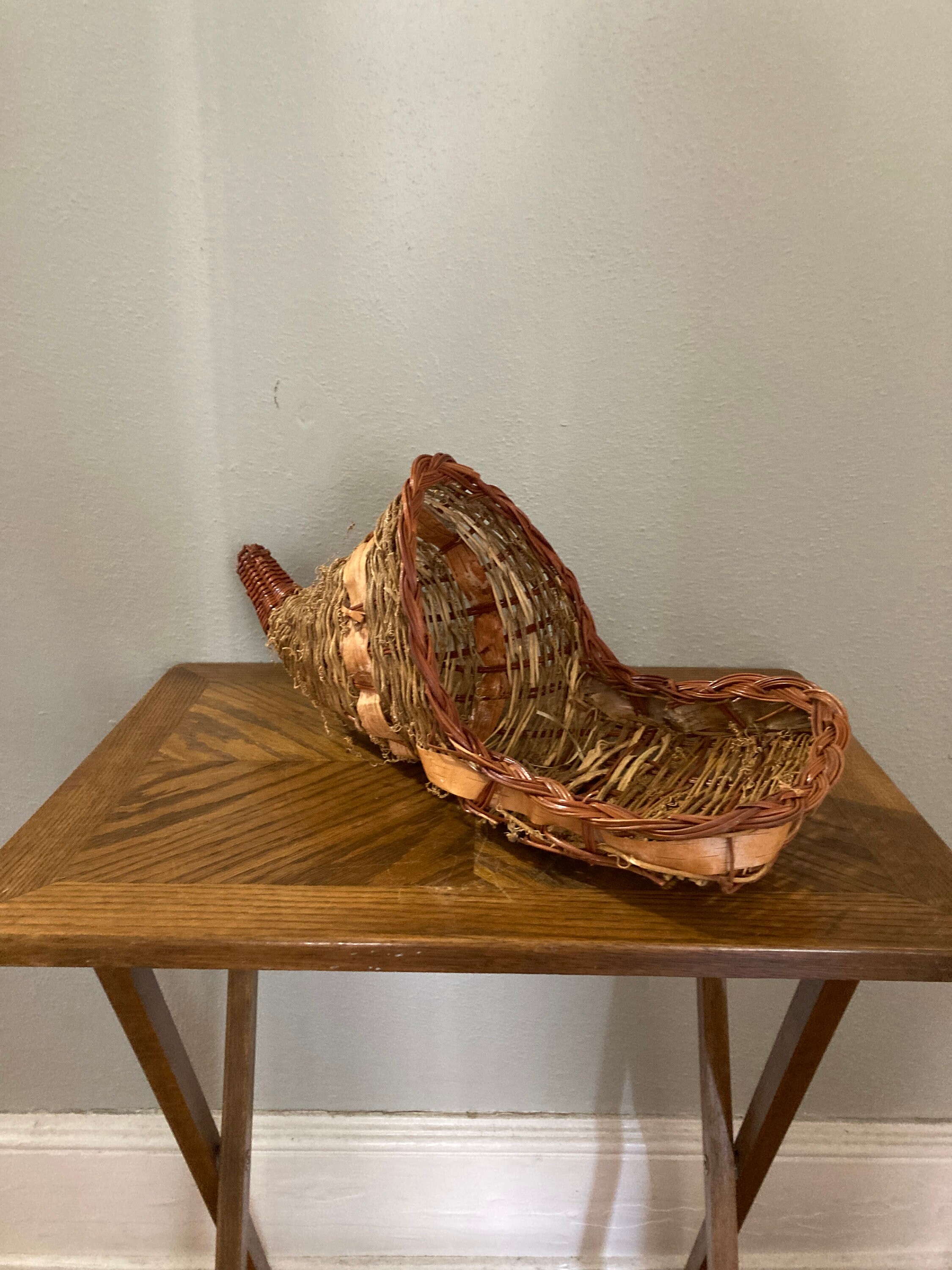 Vintage Wicker Cornucopia Wicker Decor Thanksgiving Etsy