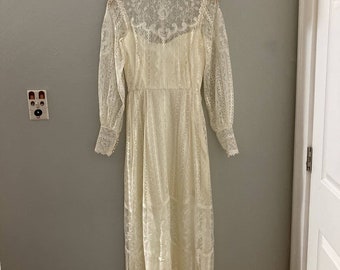 Alfred Angelo Victorian Wedding Dress VTG 60s 70s Lace Buttons Gunne Ivory xs