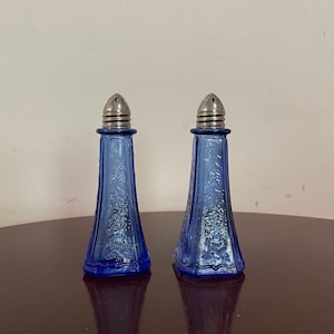 Cobalt Blue Glass Floral Salt & Pepper Shakers Mayfair Set Silver Caps 4-1/2&quot;